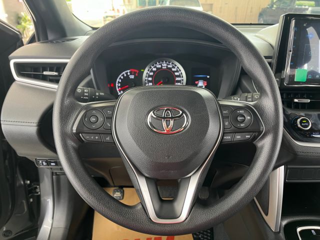 影片賞車✦Corolla Cross汽油豪華版 里程僅跑2萬多 全車原鈑件 免鑰匙.恆溫.Car Play 新車四年保固  第13張相片