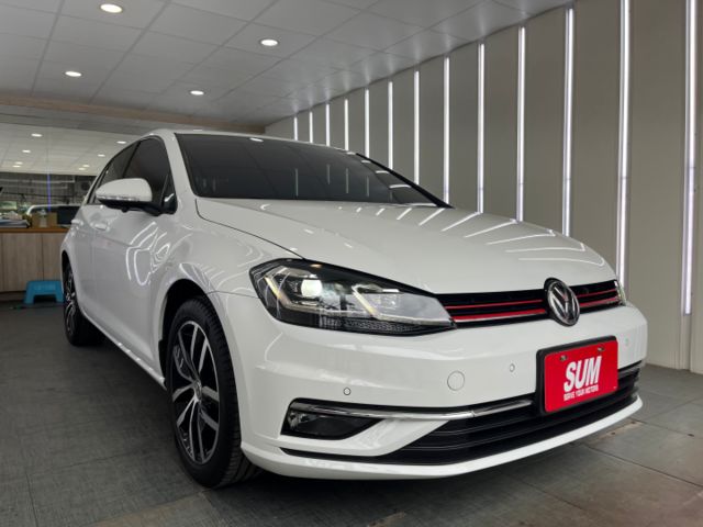 影片賞車✦Golf 1.4T Comfortline 里程僅跑5萬多 全車原鈑件 內裝顧超好ㄉ～  第2張相片