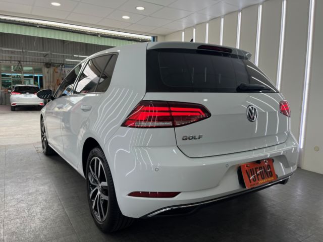 影片賞車✦Golf 1.4T Comfortline 里程僅跑5萬多 全車原鈑件 內裝顧超好ㄉ～  第4張相片