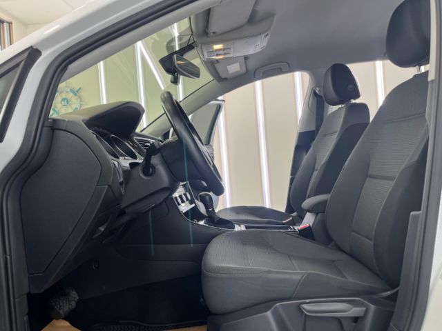 影片賞車✦Golf 1.4T Comfortline 里程僅跑5萬多 全車原鈑件 內裝顧超好ㄉ～  第7張相片
