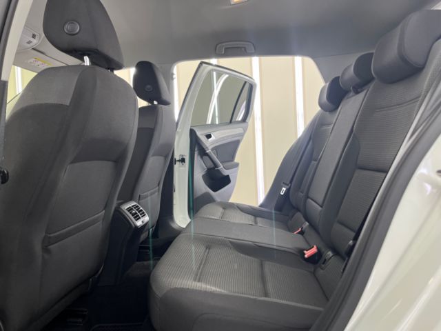 影片賞車✦Golf 1.4T Comfortline 里程僅跑5萬多 全車原鈑件 內裝顧超好ㄉ～  第8張相片