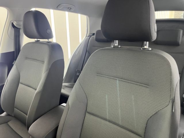 影片賞車✦Golf 1.4T Comfortline 里程僅跑5萬多 全車原鈑件 內裝顧超好ㄉ～  第11張相片