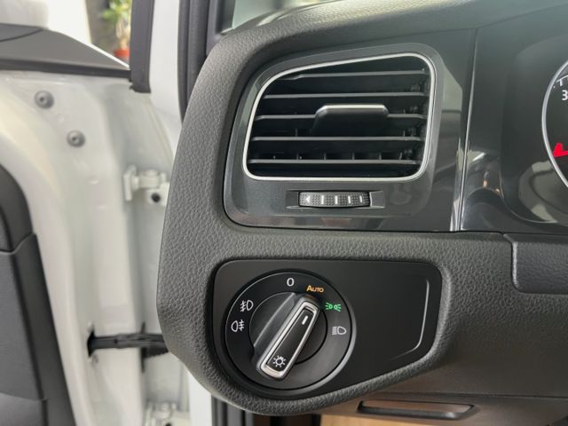 影片賞車✦Golf 1.4T Comfortline 里程僅跑5萬多 全車原鈑件 內裝顧超好ㄉ～  第17張相片
