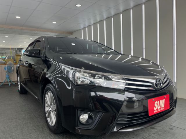 影片賞車✦ ALTIS Safety+ 里程僅跑9萬多 升級原廠精裝套件 全車原鈑件 MID儀表.免鑰匙.恆溫.導航  第2張相片