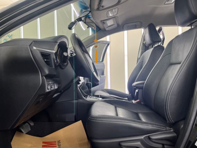 影片賞車✦ ALTIS Safety+ 里程僅跑9萬多 升級原廠精裝套件 全車原鈑件 MID儀表.免鑰匙.恆溫.導航  第7張相片