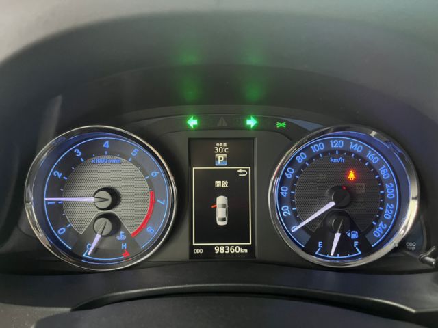 影片賞車✦ ALTIS Safety+ 里程僅跑9萬多 升級原廠精裝套件 全車原鈑件 MID儀表.免鑰匙.恆溫.導航  第11張相片
