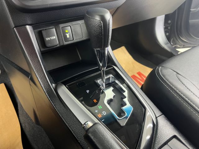 影片賞車✦ ALTIS Safety+ 里程僅跑9萬多 升級原廠精裝套件 全車原鈑件 MID儀表.免鑰匙.恆溫.導航  第18張相片