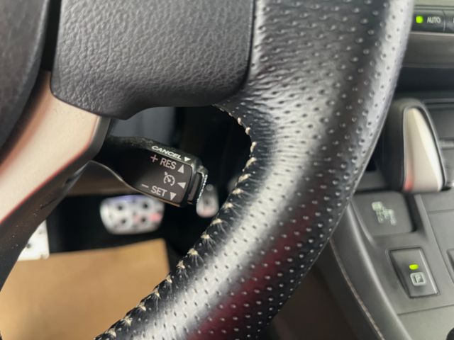 影片賞車✦ CT200h F Sport 里程跑15萬 全車原鈑件 F版專屬套件.LED頭燈.雙區恆溫.免鑰匙.自動雨刷  第13張相片