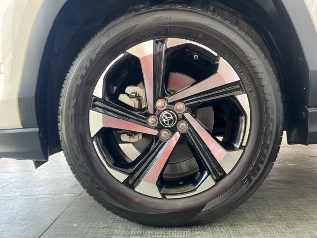 影片賞車✦Yaris Cross 酷動版 里程僅跑1萬多 全車原鈑件 原廠新車四年保固  第6張相片