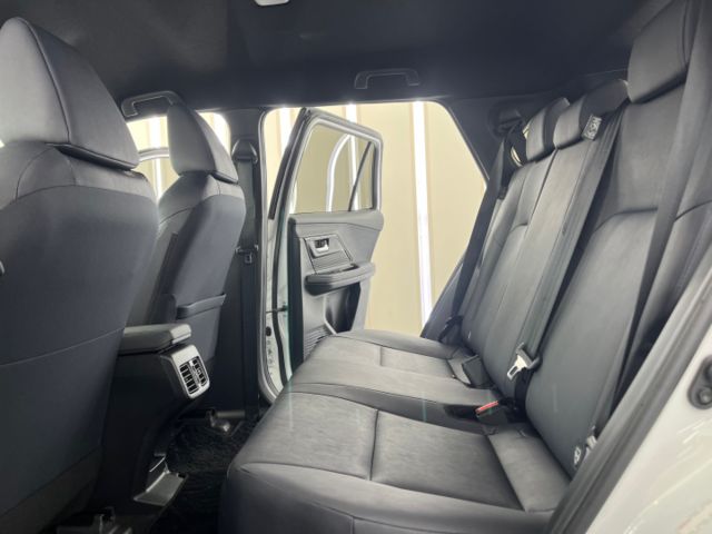 影片賞車✦Yaris Cross 酷動版 里程僅跑1萬多 全車原鈑件 原廠新車四年保固  第9張相片
