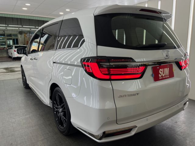 影片賞車✦ Odyssey 登峰7人座最頂級 里程僅跑5萬多 全車原鈑件 ACC.雙電滑門.電尾門.360環景  第5張相片