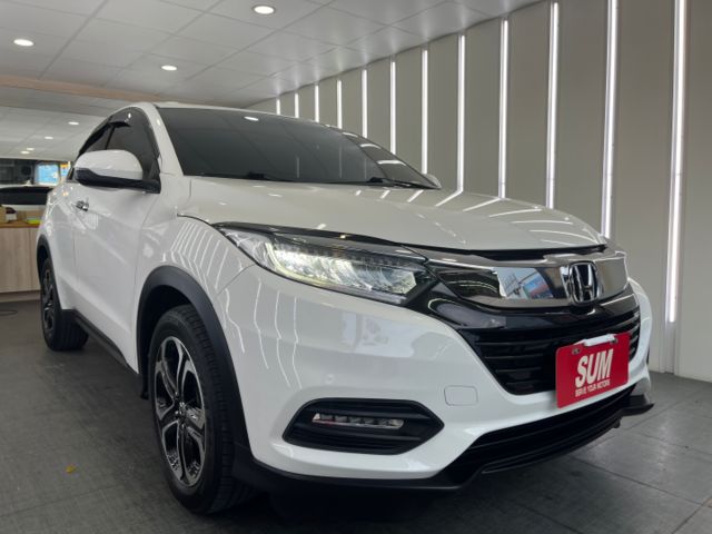 影片賞車✦ HR-V 最頂級S版 里程僅跑3萬多 全車原鈑件 LED尾燈.三模式倒車影像.免鑰匙.快撥.定速.恆溫  第2張相片