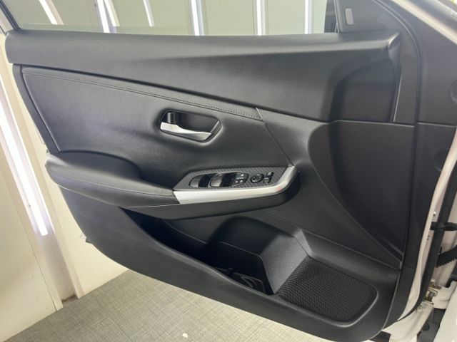 影片賞車✦Super Sentra 尊爵智駕版 里程僅跑1萬多 全車原鈑件 選配黑屋頂.導航.電視...精品買到賺到  第6張相片
