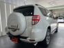 影片賞車✦ RAV4 頂級G版2WD 里程僅跑19萬 HID大燈.電動椅.天窗.定速.雙區恆溫.前後雷達.衛星導航.藍芽  第3張縮圖