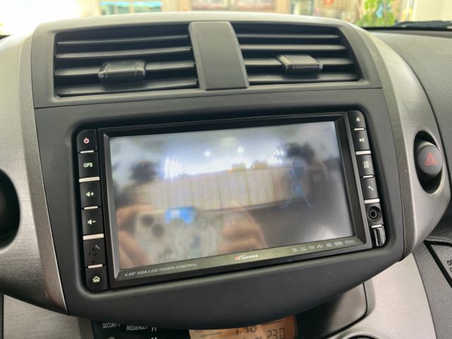 影片賞車✦ RAV4 頂級G版2WD 里程僅跑19萬 HID大燈.電動椅.天窗.定速.雙區恆溫.前後雷達.衛星導航.藍芽  第17張相片