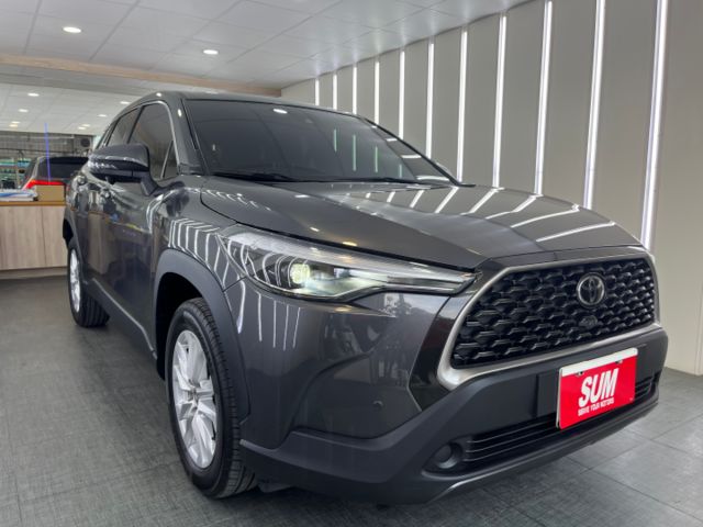 影片賞車✦CC汽油最頂級尊爵版 里程跑5萬 全車原鈑件 升級原廠精裝套件 買到賺到！新車保固中  第2張相片