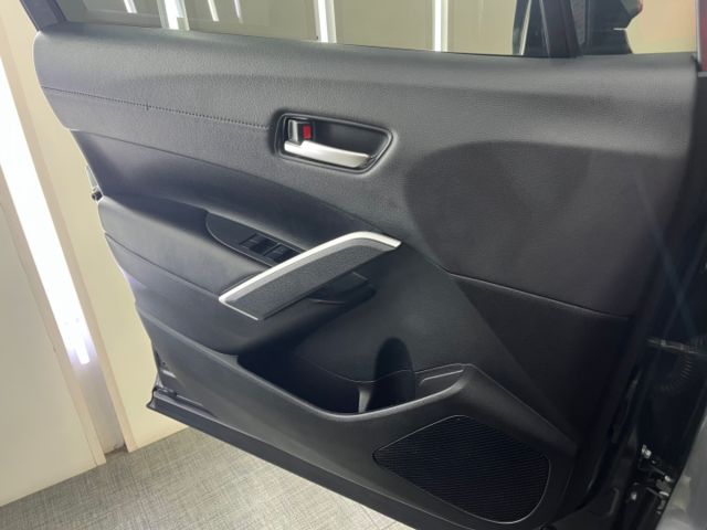 影片賞車✦CC汽油最頂級尊爵版 里程跑5萬 全車原鈑件 升級原廠精裝套件 買到賺到！新車保固中  第7張相片