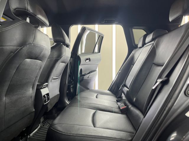 影片賞車✦CC汽油最頂級尊爵版 里程跑5萬 全車原鈑件 升級原廠精裝套件 買到賺到！新車保固中  第9張相片