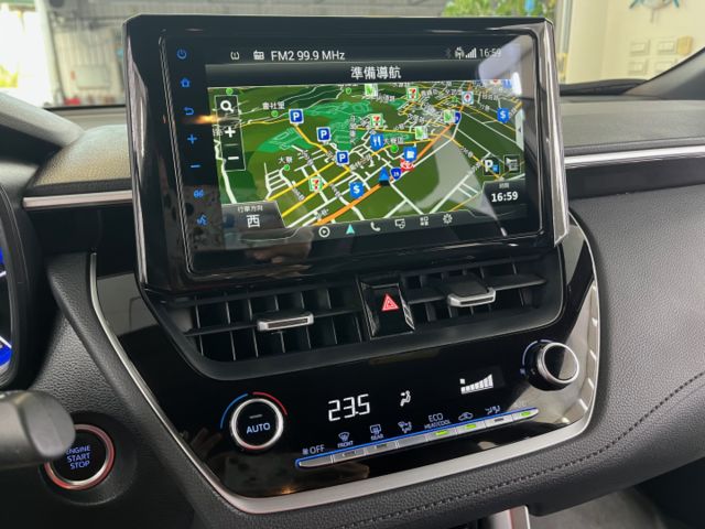 影片賞車✦CC汽油最頂級尊爵版 里程跑5萬 全車原鈑件 升級原廠精裝套件 買到賺到！新車保固中  第13張相片