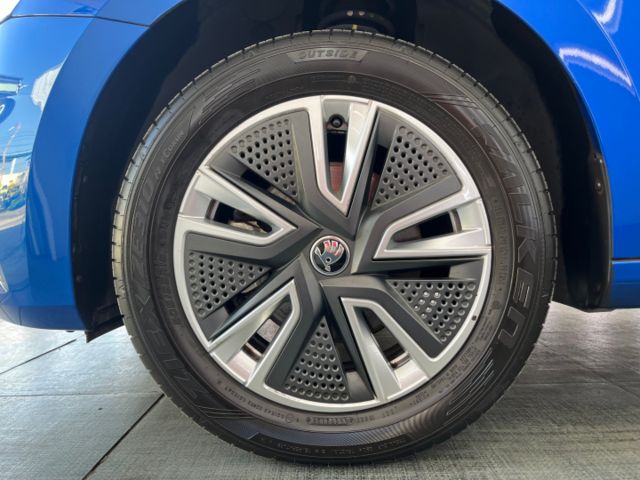 影片賞車✦Fabia 1.0T 里程僅跑5萬 全車原鈑件 全車LED.免鑰匙.數位儀表.ACC跟車.Car Play  第5張相片