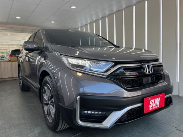 影片賞車✦CRV 5.5代 VTi-S 里程跑8萬 全車原鈑件 LED頭燈.電尾門.無線充電.雙區恆溫.衛星導航  第3張相片