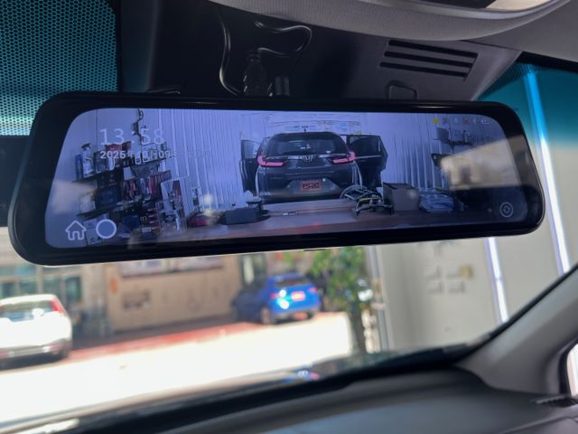 影片賞車✦CRV 5.5代 VTi-S 里程跑8萬 全車原鈑件 LED頭燈.電尾門.無線充電.雙區恆溫.衛星導航  第20張相片