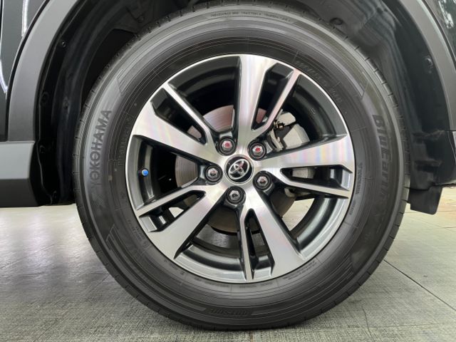 影片賞車✦ RAV4 2.0尊爵最頂級 有ACC 升級原廠精裝買到賺到! 電動椅.免鑰匙.定速.導航.電視  第5張相片