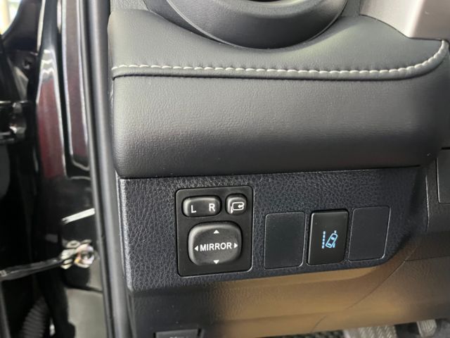 影片賞車✦ RAV4 2.0尊爵最頂級 有ACC 升級原廠精裝買到賺到! 電動椅.免鑰匙.定速.導航.電視  第10張相片