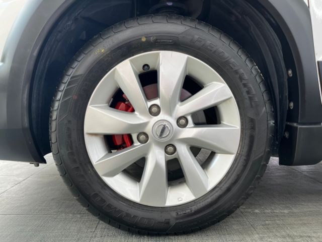 影片賞車✦Livina 行家皮椅 里程僅跑4萬多 市場稀有白色 全車原鈑件 升級大螢幕安卓 可全額貸零頭款  第6張相片