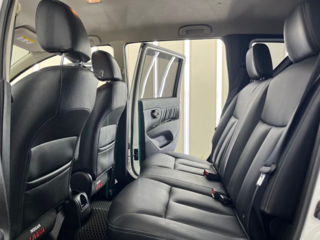 影片賞車✦Livina 行家皮椅 里程僅跑4萬多 市場稀有白色 全車原鈑件 升級大螢幕安卓 可全額貸零頭款  第9張相片