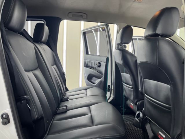 影片賞車✦Livina 行家皮椅 里程僅跑4萬多 市場稀有白色 全車原鈑件 升級大螢幕安卓 可全額貸零頭款  第10張相片