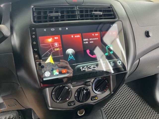 影片賞車✦Livina 行家皮椅 里程僅跑4萬多 市場稀有白色 全車原鈑件 升級大螢幕安卓 可全額貸零頭款  第15張相片