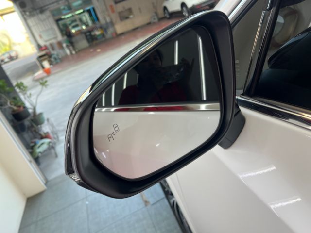 影片賞車✦小改款NX200 菁英PLUS 里程僅跑3萬多 挑戰全網最少！ 全車原鈑件 8向電動椅.電尾門.  第7張相片