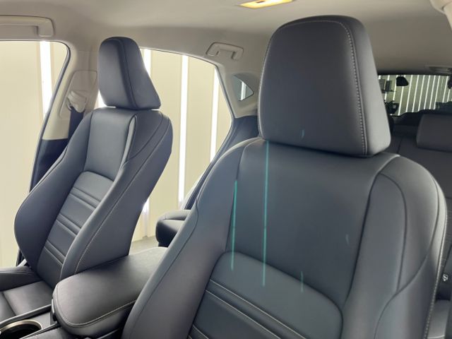 影片賞車✦小改款NX200 菁英PLUS 里程僅跑3萬多 挑戰全網最少！ 全車原鈑件 8向電動椅.電尾門.  第13張相片