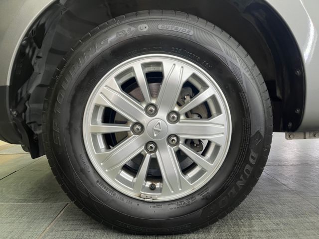 影片賞車✦Zinger 我有鋁圈！里程僅跑10萬 定速.循跡防滑.藍芽MP3.胎壓偵測.後座出風口 全車原鈑件  第6張相片