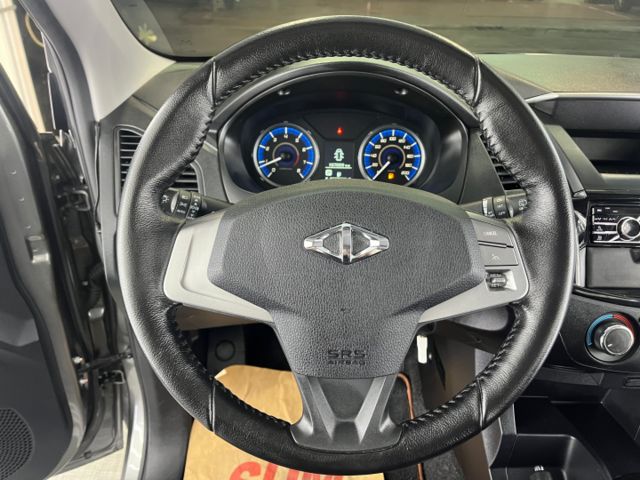 影片賞車✦Zinger 我有鋁圈！里程僅跑10萬 定速.循跡防滑.藍芽MP3.胎壓偵測.後座出風口 全車原鈑件  第13張相片