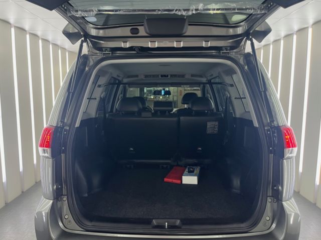 影片賞車✦Zinger 我有鋁圈！里程僅跑10萬 定速.循跡防滑.藍芽MP3.胎壓偵測.後座出風口 全車原鈑件  第19張相片