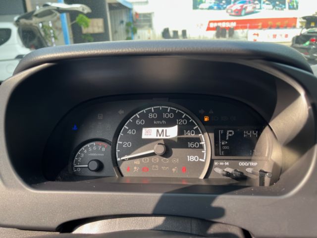 影片賞車✦Town Ace 自排 里程僅跑17公里 LED頭燈.循跡防滑.藍芽支援.胎壓偵測 原廠保固至2028年  第13張相片