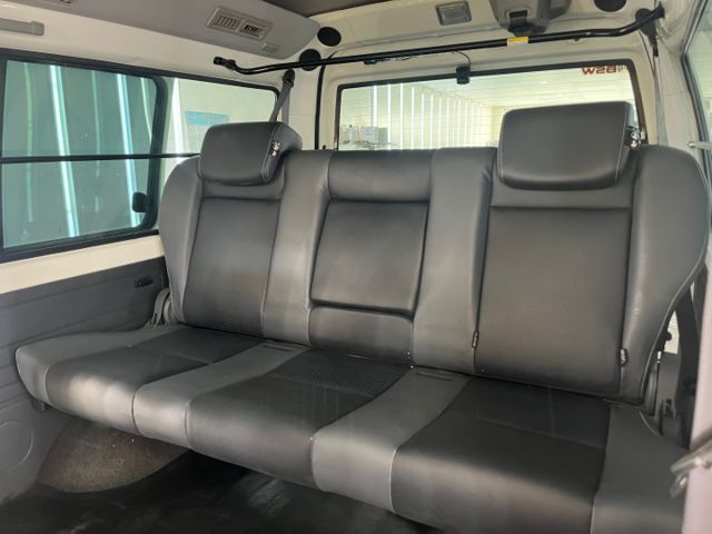 影片賞車✦得利卡廂式 自排 里程僅跑3萬 定速.循跡防滑.藍芽MP3.胎壓偵測.後座出風口.抬頭顯示幕 全車原鈑件  第11張相片