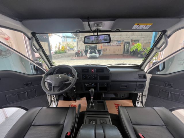 影片賞車✦得利卡廂式 自排 里程僅跑3萬 定速.循跡防滑.藍芽MP3.胎壓偵測.後座出風口.抬頭顯示幕 全車原鈑件  第12張相片