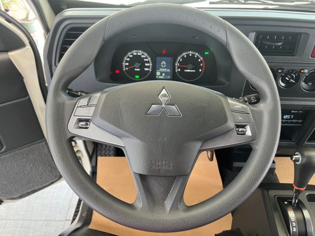 影片賞車✦得利卡廂式 自排 里程僅跑3萬 定速.循跡防滑.藍芽MP3.胎壓偵測.後座出風口.抬頭顯示幕 全車原鈑件  第13張相片