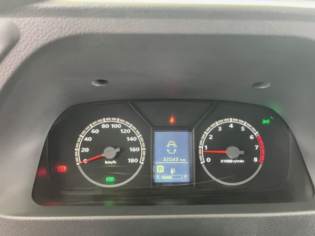 影片賞車✦得利卡廂式 自排 里程僅跑3萬 定速.循跡防滑.藍芽MP3.胎壓偵測.後座出風口.抬頭顯示幕 全車原鈑件  第14張相片