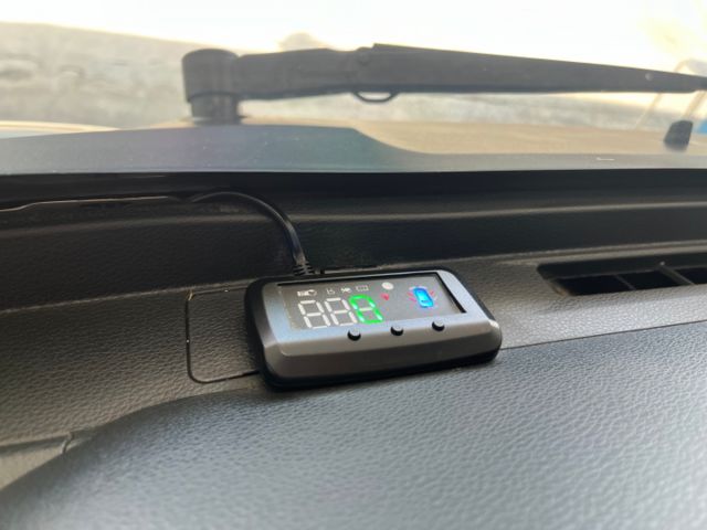 影片賞車✦得利卡廂式 自排 里程僅跑3萬 定速.循跡防滑.藍芽MP3.胎壓偵測.後座出風口.抬頭顯示幕 全車原鈑件  第19張相片