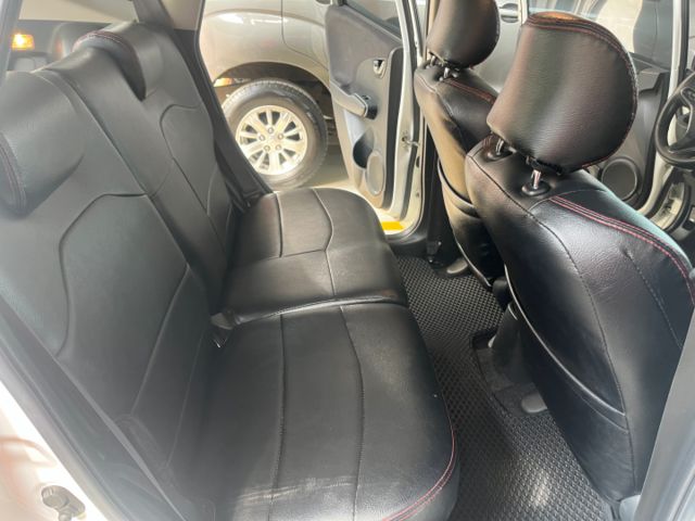 影片賞車✦FIT 最頂級Vtis 里程僅跑15萬 全車原鈑件 升級大螢幕安卓 方控.快撥.導航.倒車影像.定速  第8張相片