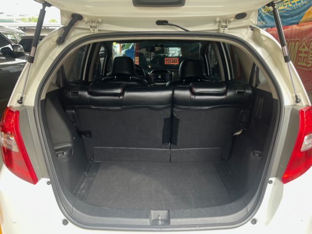 影片賞車✦FIT 最頂級Vtis 里程僅跑15萬 全車原鈑件 升級大螢幕安卓 方控.快撥.導航.倒車影像.定速  第19張相片