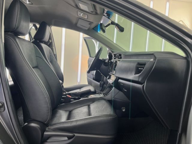 影片賞車✦ALTIS 升級原廠精裝+Ｚ版外觀 里程僅跑13萬 全車原鈑件 免鑰匙.定速.恆溫.循跡防滑.導航.數位電視  第10張相片