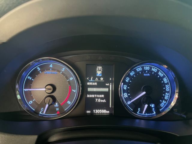 影片賞車✦ALTIS 升級原廠精裝+Ｚ版外觀 里程僅跑13萬 全車原鈑件 免鑰匙.定速.恆溫.循跡防滑.導航.數位電視  第13張相片