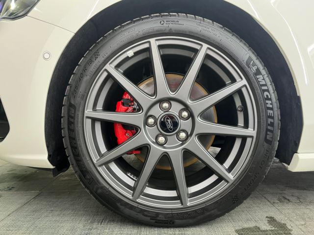 影片賞車✦Focus ST-Line Vignale 里程僅跑1萬 全車原鈑件 電動椅B&O音響.主動轉向頭燈.L2跟車  第5張相片