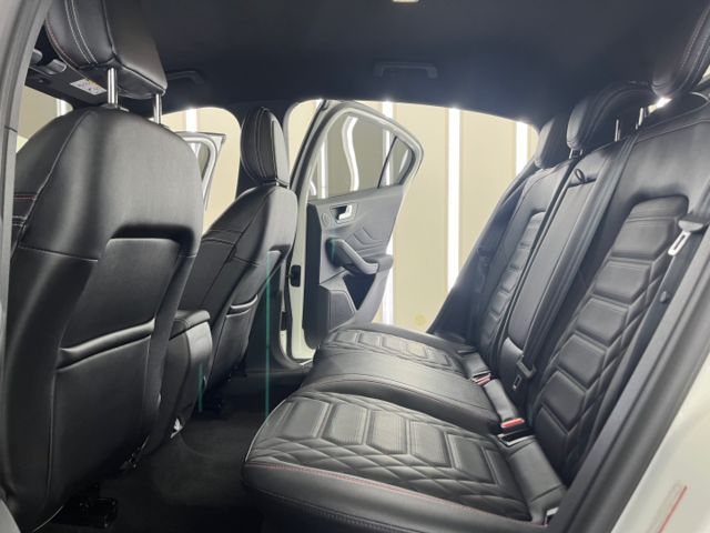 影片賞車✦Focus ST-Line Vignale 里程僅跑1萬 全車原鈑件 電動椅B&O音響.主動轉向頭燈.L2跟車  第9張相片