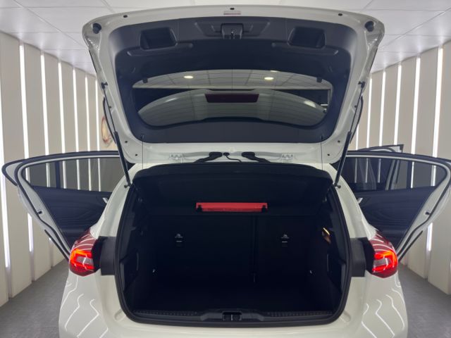 影片賞車✦Focus ST-Line Vignale 里程僅跑1萬 全車原鈑件 電動椅B&O音響.主動轉向頭燈.L2跟車  第20張相片